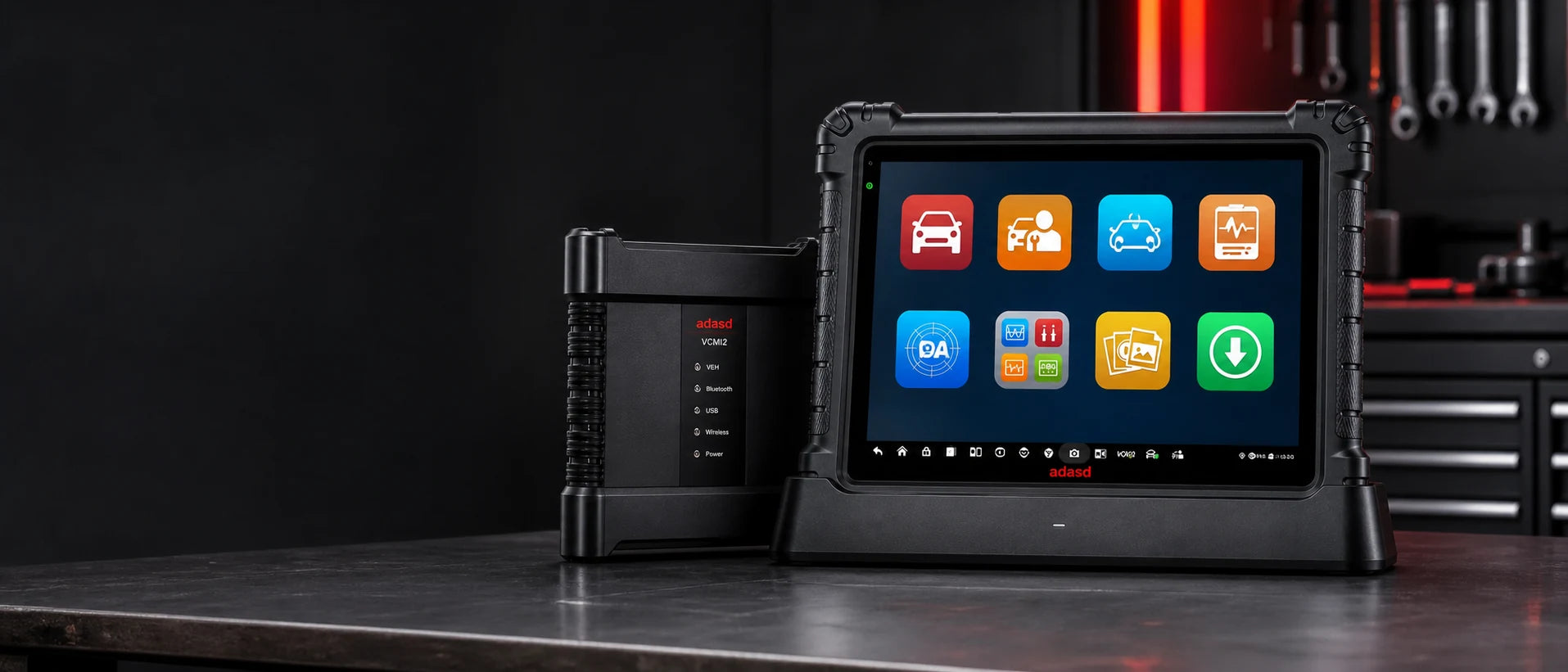 adasd Ultra S2 Diagnosetablet mit VCMI2 und Dockingstation in einer professionellen Werkstatt
