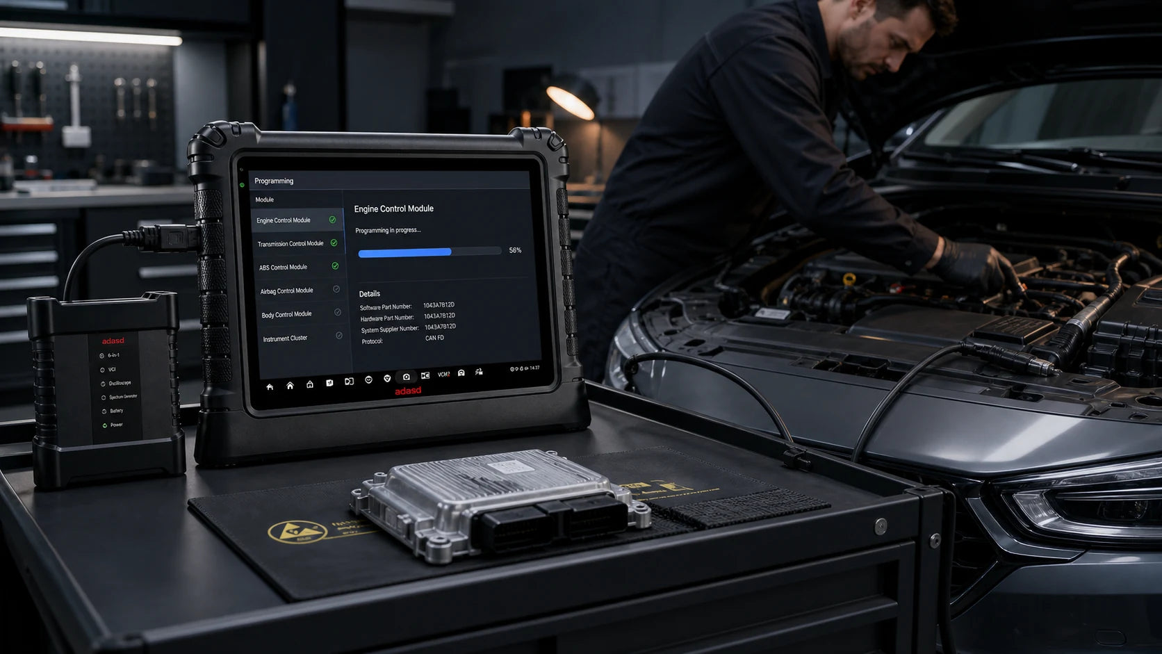 adasd Ultra S2 führt einen kontrollierten Programmierablauf an einem realen Steuergerät aus